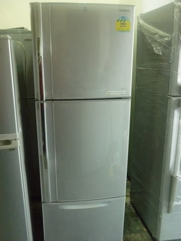 Used Refrigerator-UsedToshiba 3 Doors Silver Refrigerator (L)