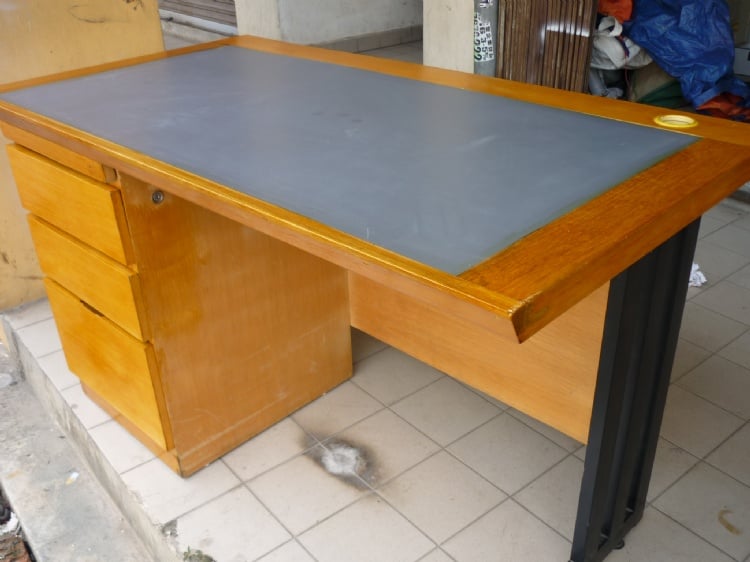 Solid Wood Steel Leg 5FT Office Table with Drawer