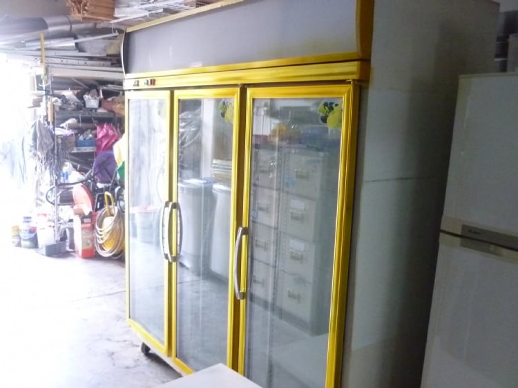 Used Chiller-3 Door Glass Chiller